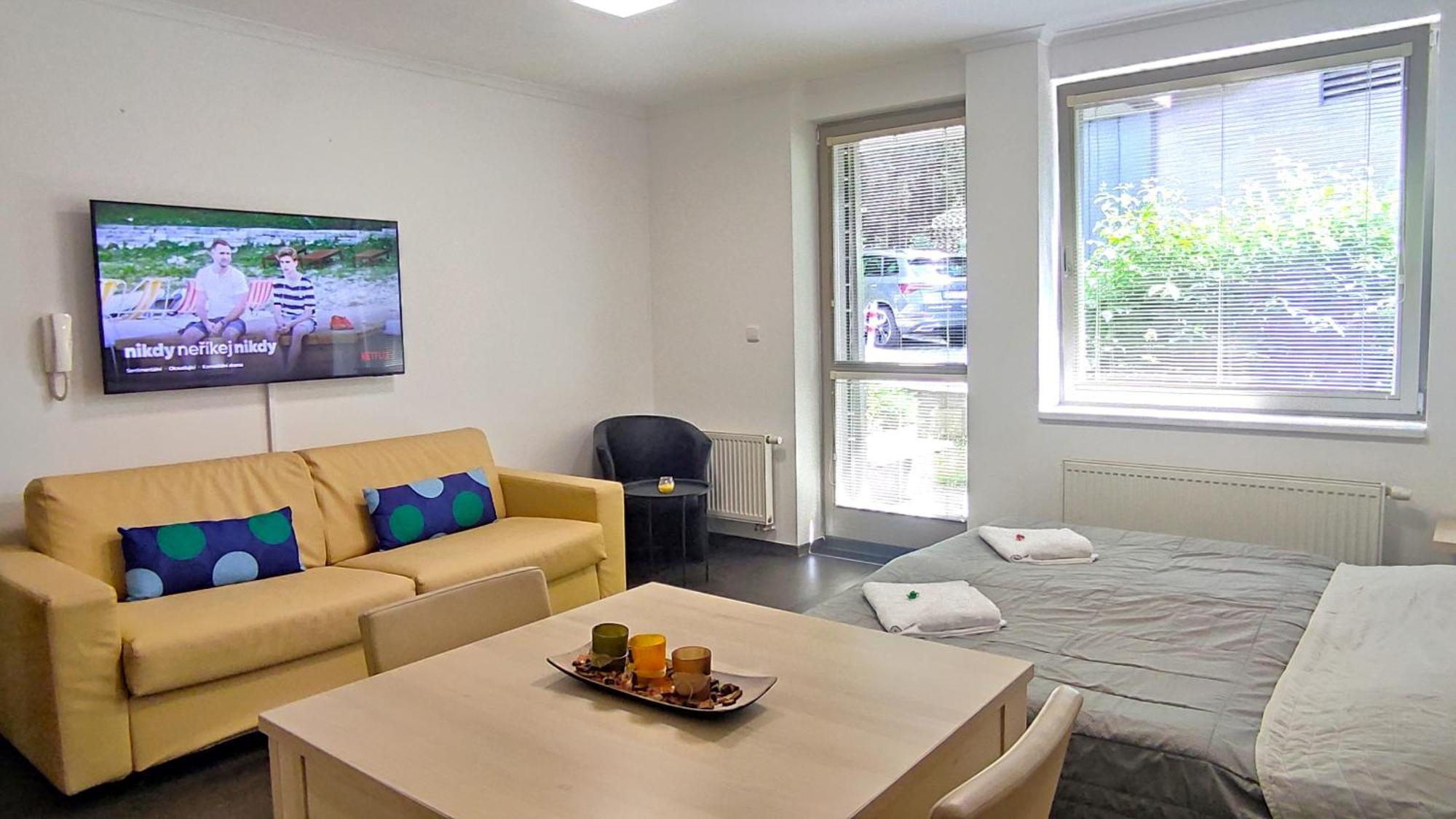 Tiche Anenske Apartmany S Hotelovym Servisem, S Kvalitni Bufetovou Snidani A S Exklusivnim Saunovym Wellness Grotta Spa - By Relax Гаррахов Экстерьер фото